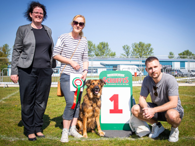 Owner and dog who have won 1st place